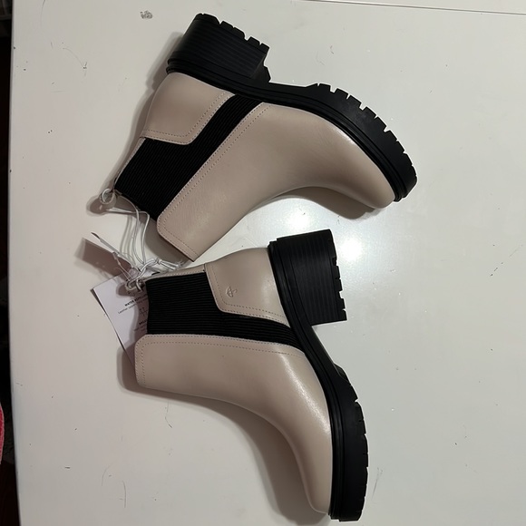 New!! Naturalizer Jadyn Hydrofuge Leather Lug Heel Pull On Ankle Boots Tan Sz 7 - Picture 7 of 16